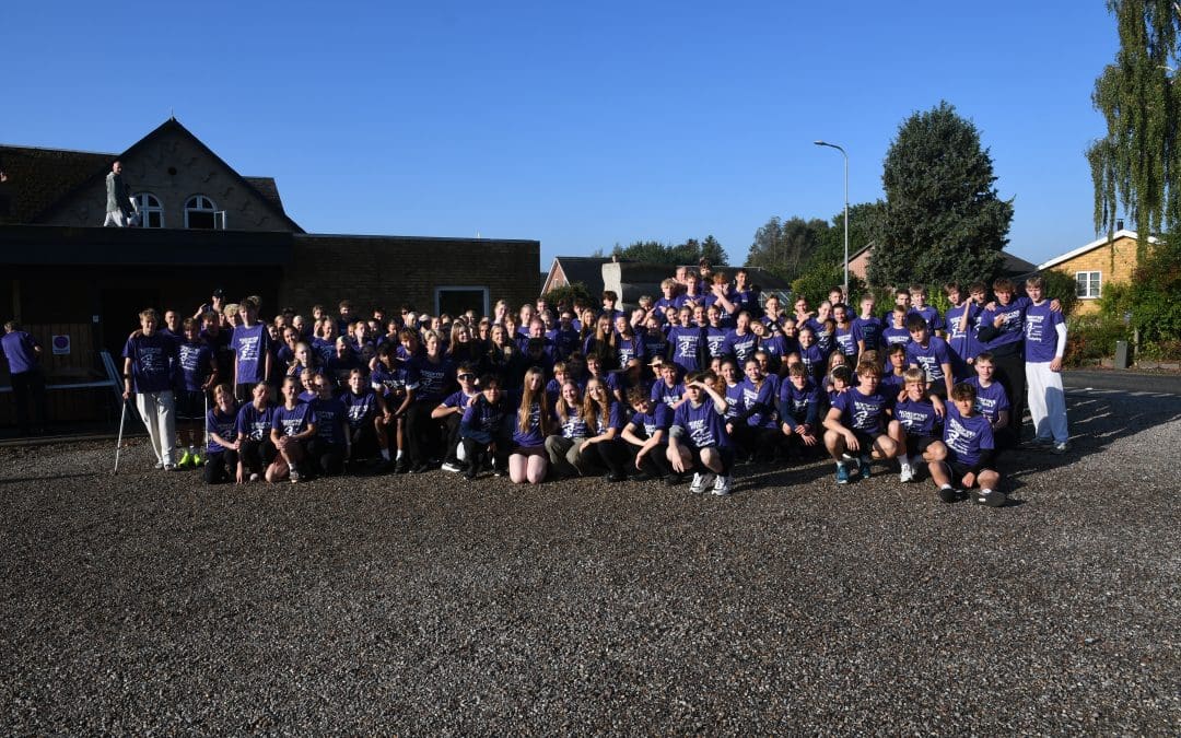 Eleverne løb 12 timer for rent vand i Afrika